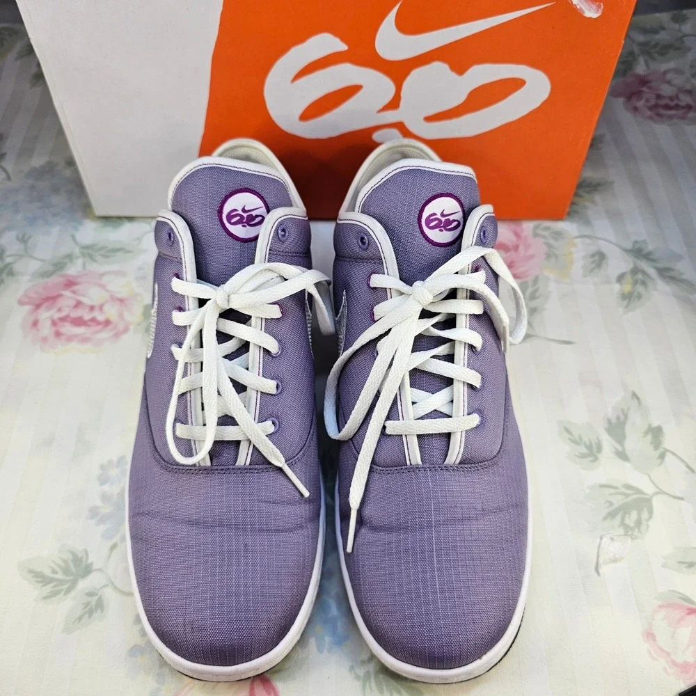 Rare Nike Air Isis Women's Purple White Canvas‎ Sneakers Size 11 Shoes